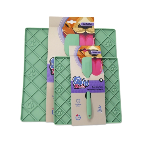 Big Licks Mat With Serving Spoon - Green